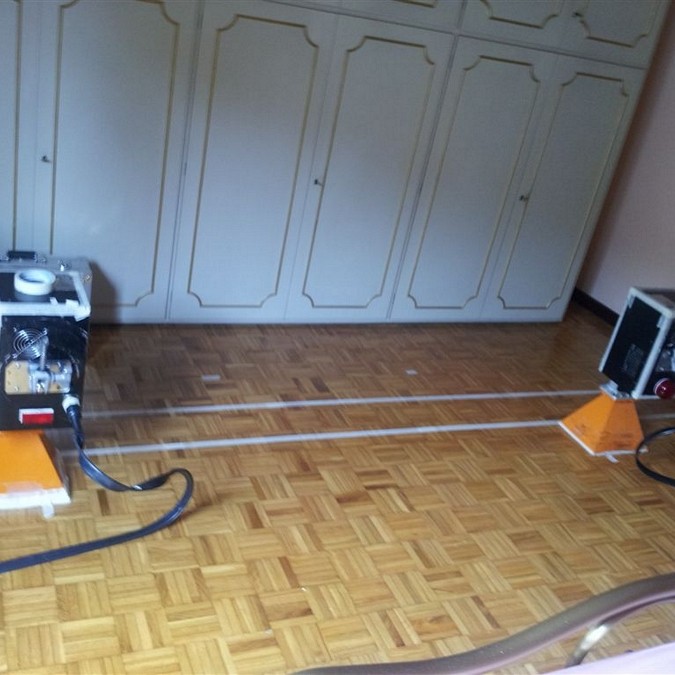 Trattamento antitarlo su parquet